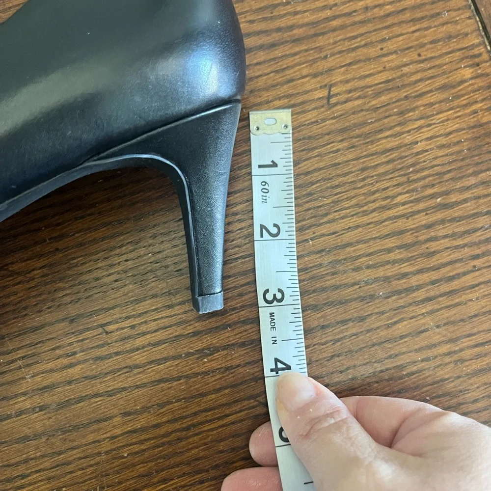 Cole Haan‎ Classic Black Women's Heels pumps NEW